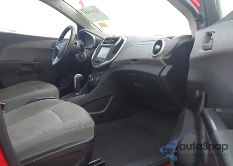 2017 Chevrolet Sonic Ls Auto z USA, uszkodzony, nr VIN 1G1JB5SHXH4144411